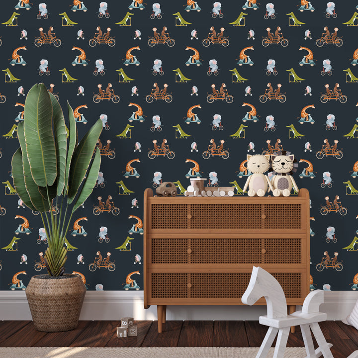 Dark animal parade wallpaper featuring watercolor giraffes, elephants, monkeys, and crocodiles riding bikes and scooters, perfect for kids’ nursery or playroom decor.